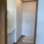 内装全面リフォーム済み!!新品エアコン取付済み!(^^)!2F西側角部屋です 画像7